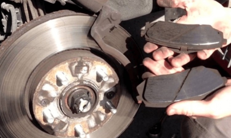 Tanda-tanda kampas rem habis, Sumber: moladin.com