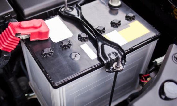 Faktor yang mempengaruhi usia aki mobil, Sumber: cintamobil.com